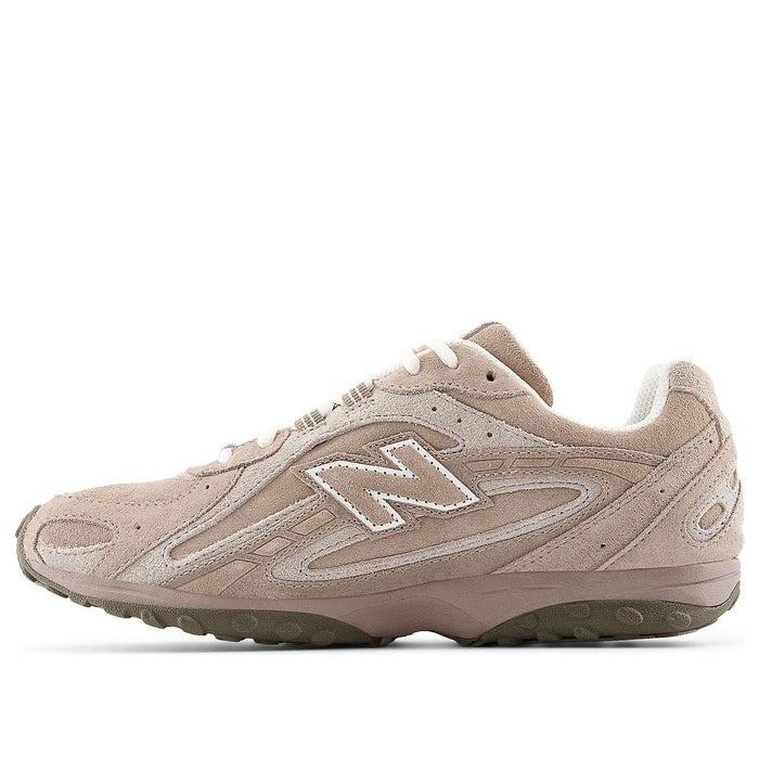 New Balance 204L sneaker
