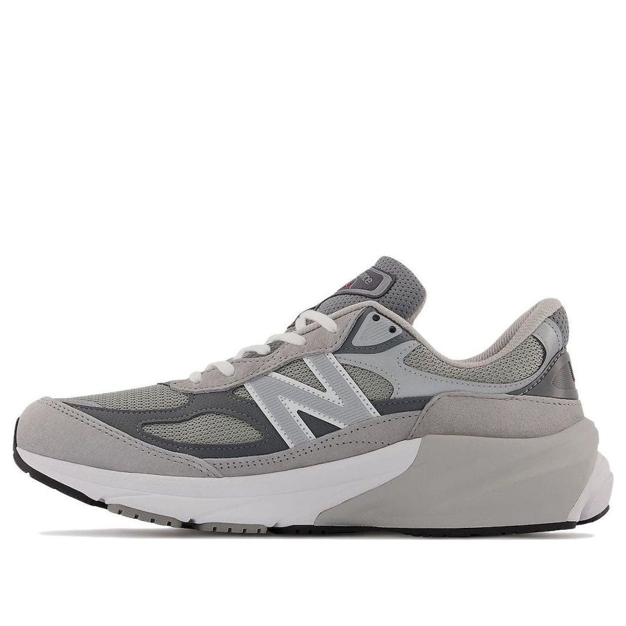 New Balance 990v6 sneaker
